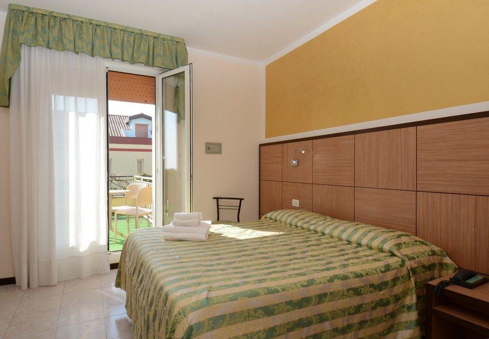 Hotel Righetto Fronte Mare Cavallino-Treporti Dış mekan fotoğraf