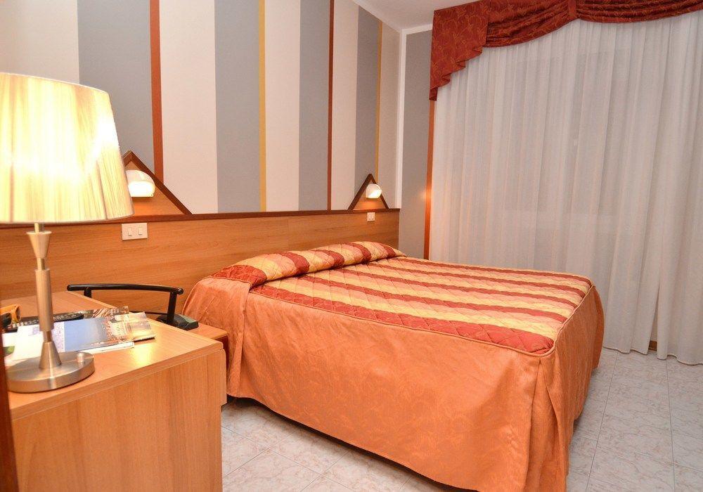 Hotel Righetto Fronte Mare Cavallino-Treporti Dış mekan fotoğraf