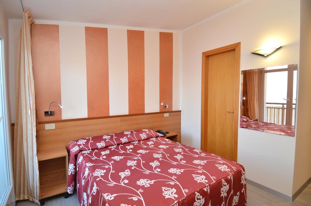 Hotel Righetto Fronte Mare Cavallino-Treporti Dış mekan fotoğraf
